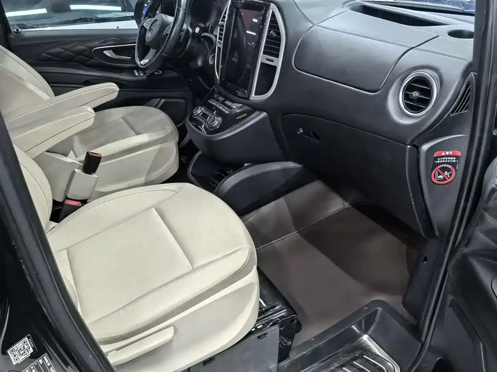 Mercedes-Benz Vito 2016 2.0T Elite Edition