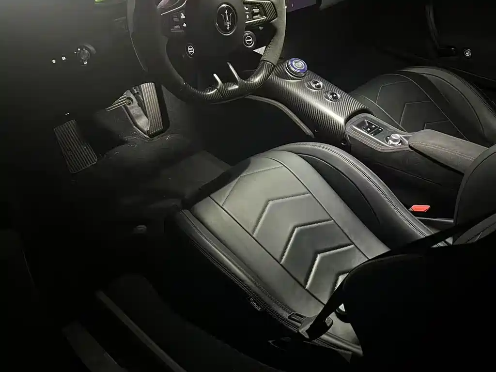 Maserati MC20 2023 3.0T Standard