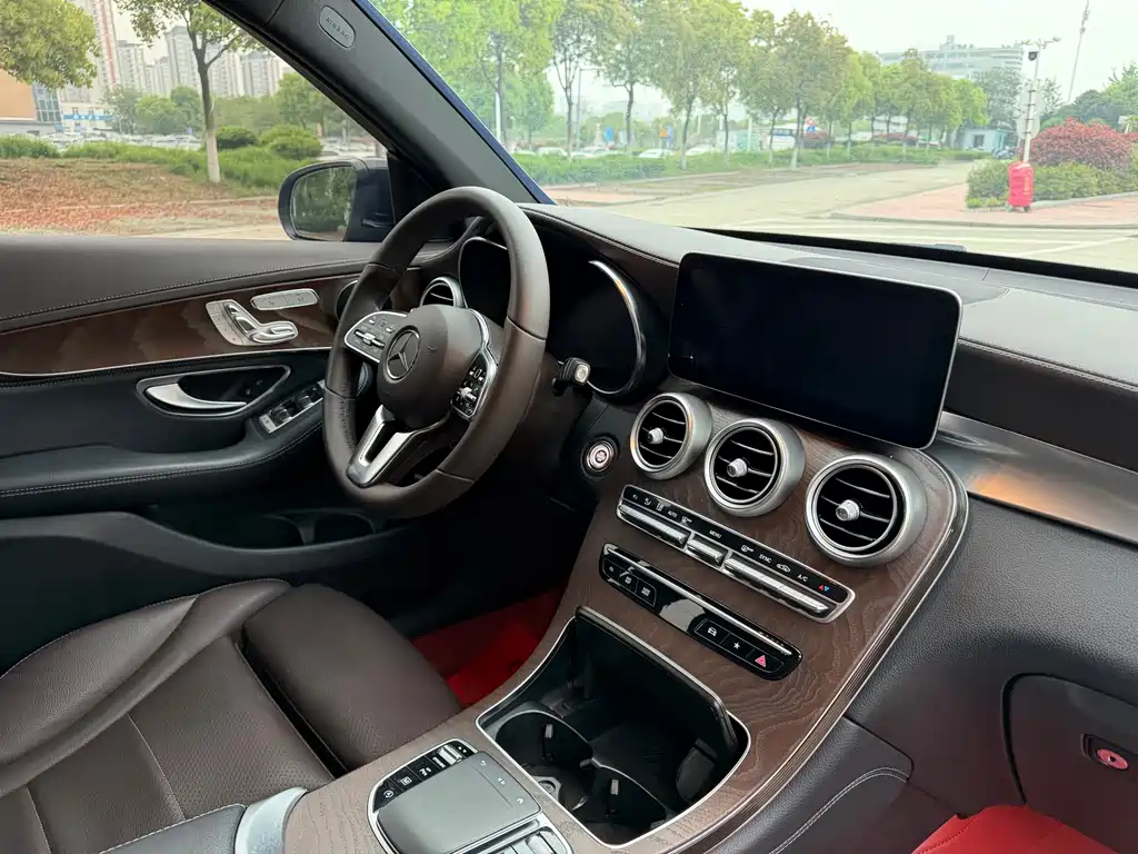 Mercedes-Benz GLC 2020 GLC 300 L 4MATIC Dynamic Edition