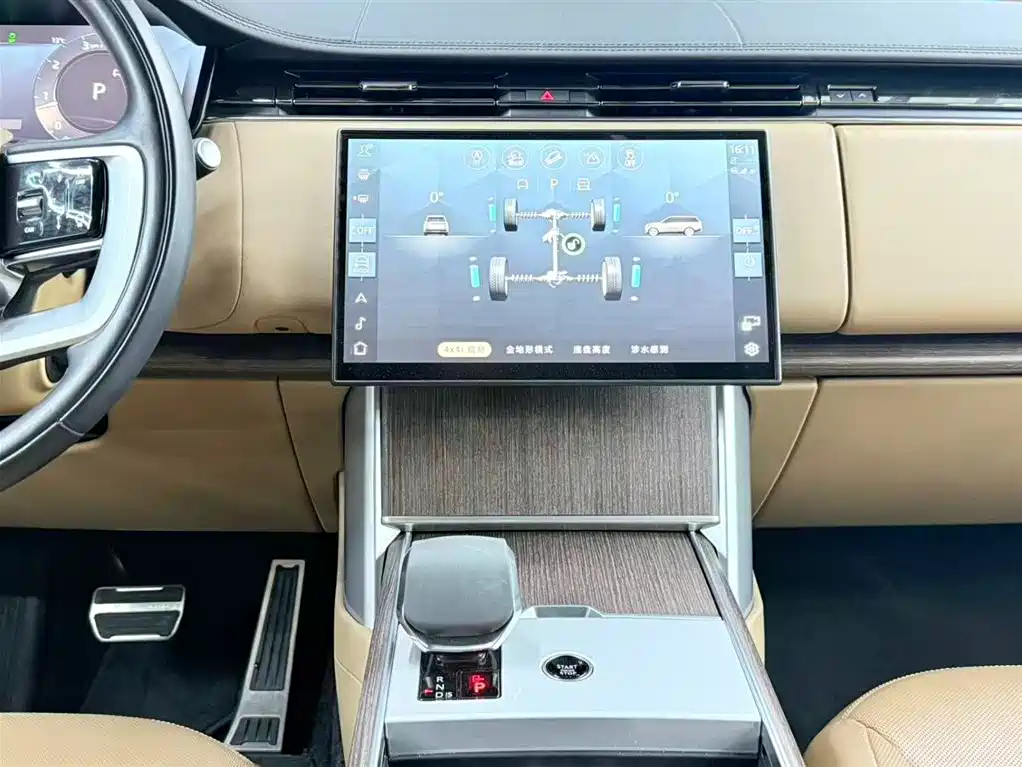 Range Rover 2024 3.0 L6 400PS Autobiography LWB