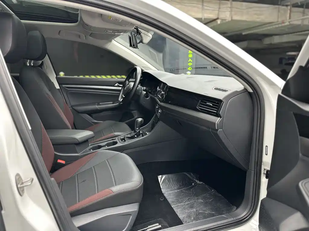 Bora 2020 1.5L Automatic Elite