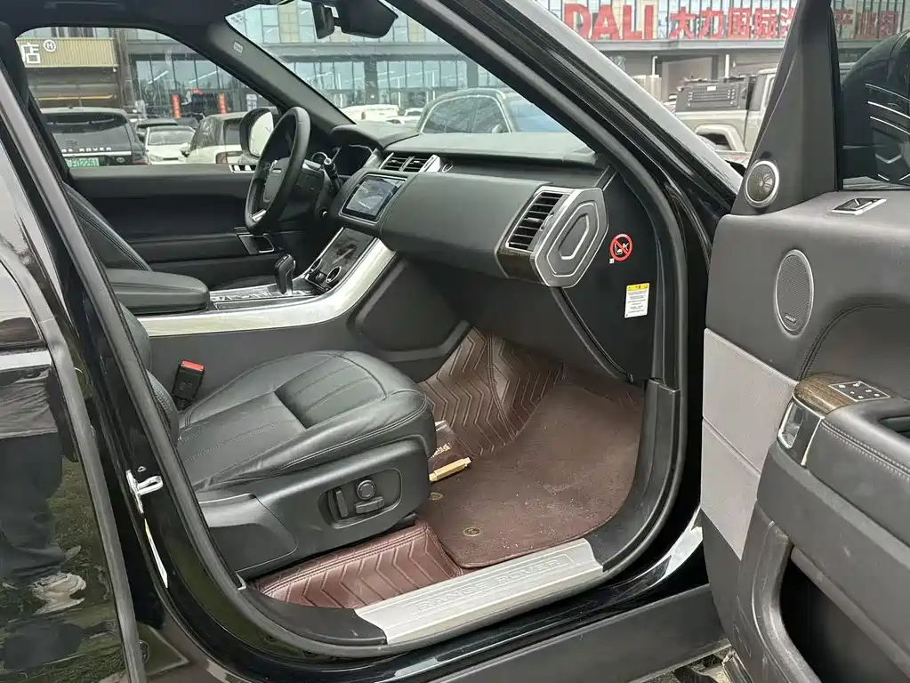 Range Rover Sport P400e 2018