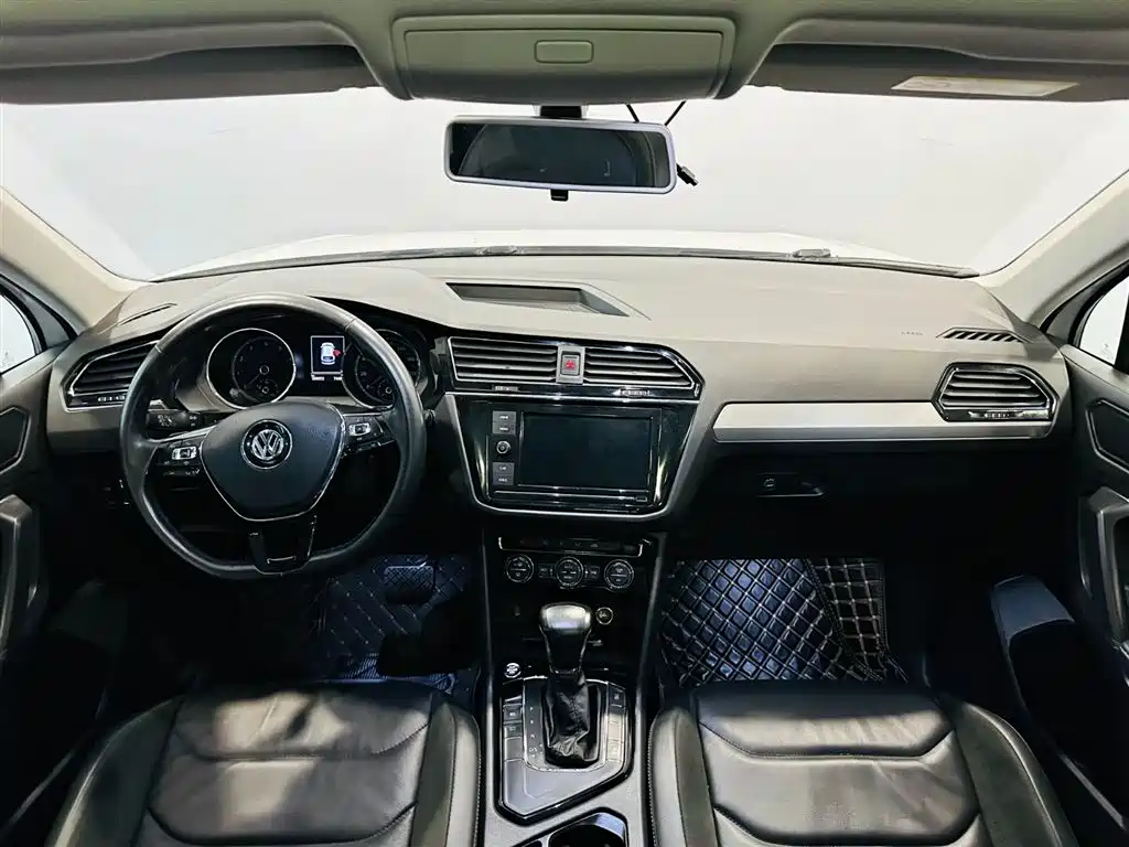 Tiguan L 2019 330TSI Automatic FWD Panorama Comfort Edition China VI