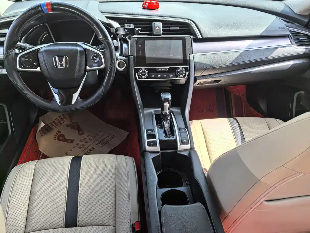 Civic 2016 220TURBO CVT Prestige Edition