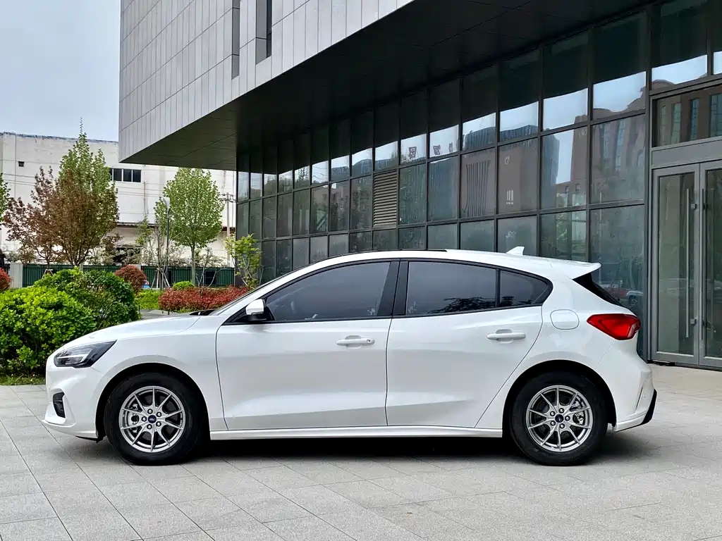 Ford Focus 2021 Hatchback EcoBoost 180 Automatic Fengchao Edition