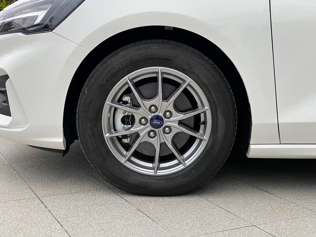 Ford Focus 2021 Hatchback EcoBoost 180 Automatic Fengchao Edition