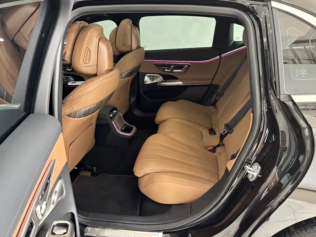 Mercedes-Benz E-Class 2026 E 300 L Luxury