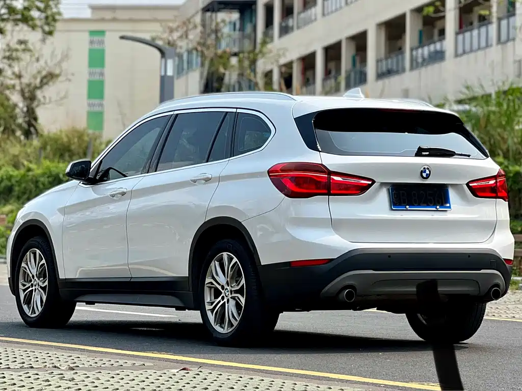 BMW X1 2019 sDrive20Li Leading Edition