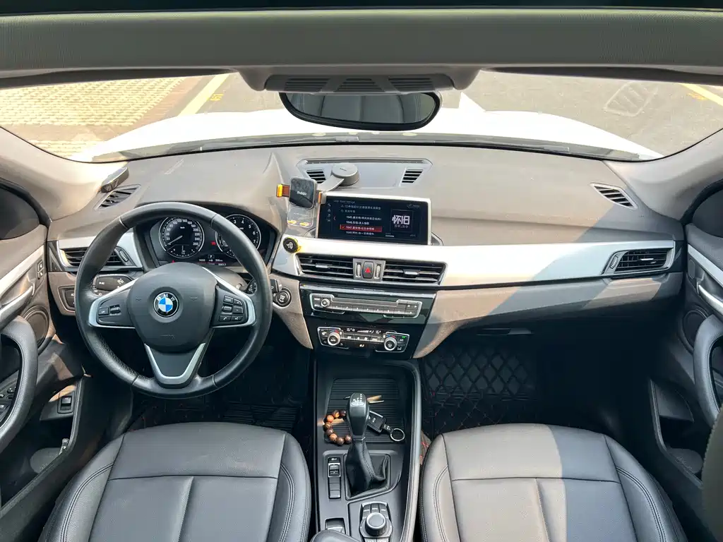 BMW X1 2019 sDrive20Li Leading Edition
