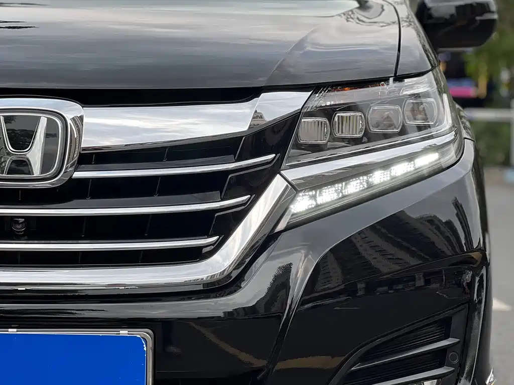 Honda Elysion 2016 2.4L Supreme Edition