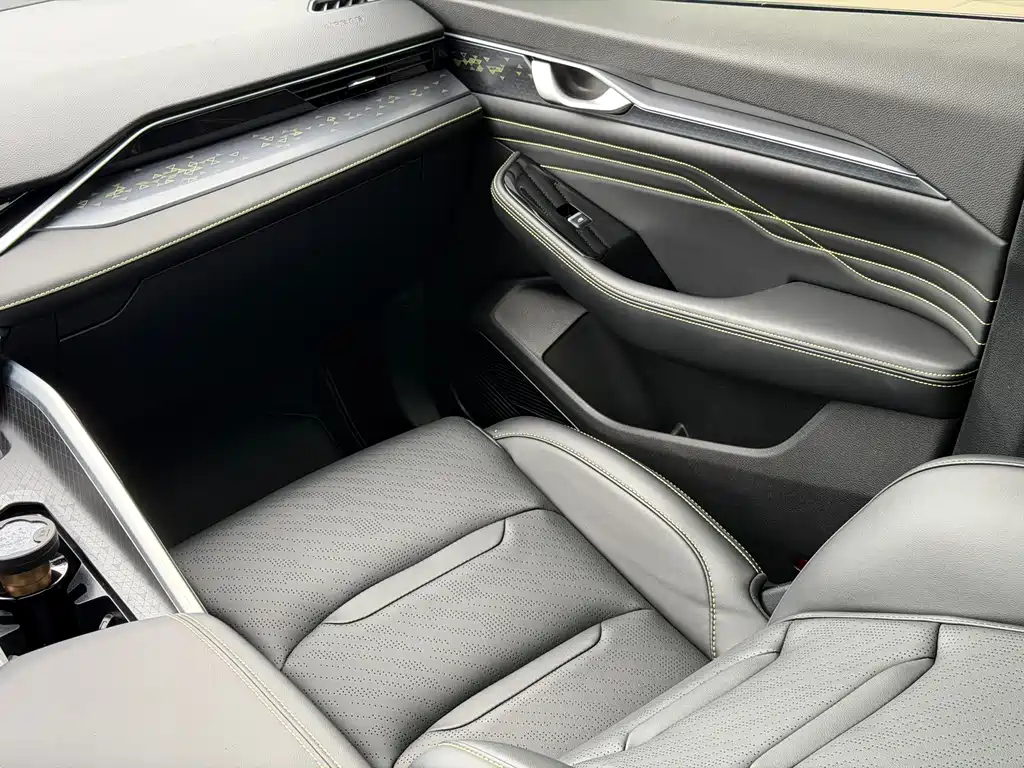Geely Preface 2023 1.5TD Kunlun Edition