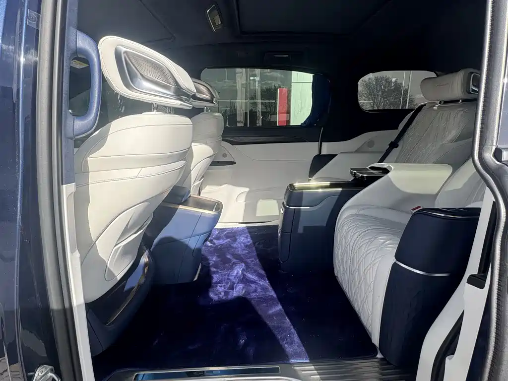Buick GL8 2020 Avenir Four-Seat Edition