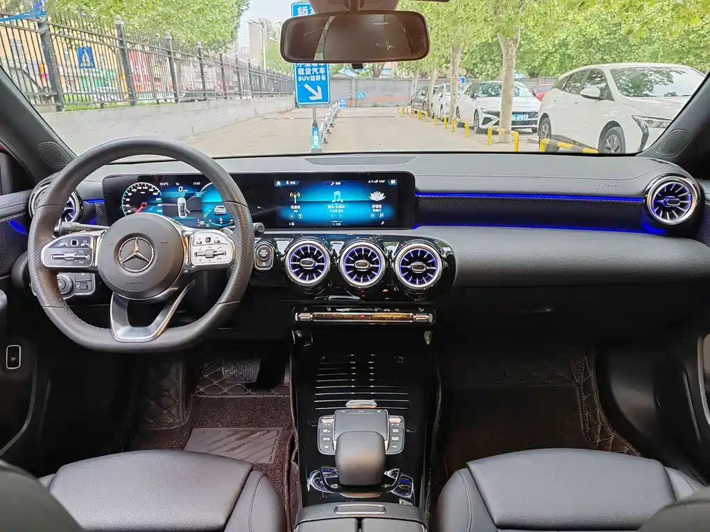 Mercedes-Benz A-Class 2022 A 200 L Sport Sedan Dynamic