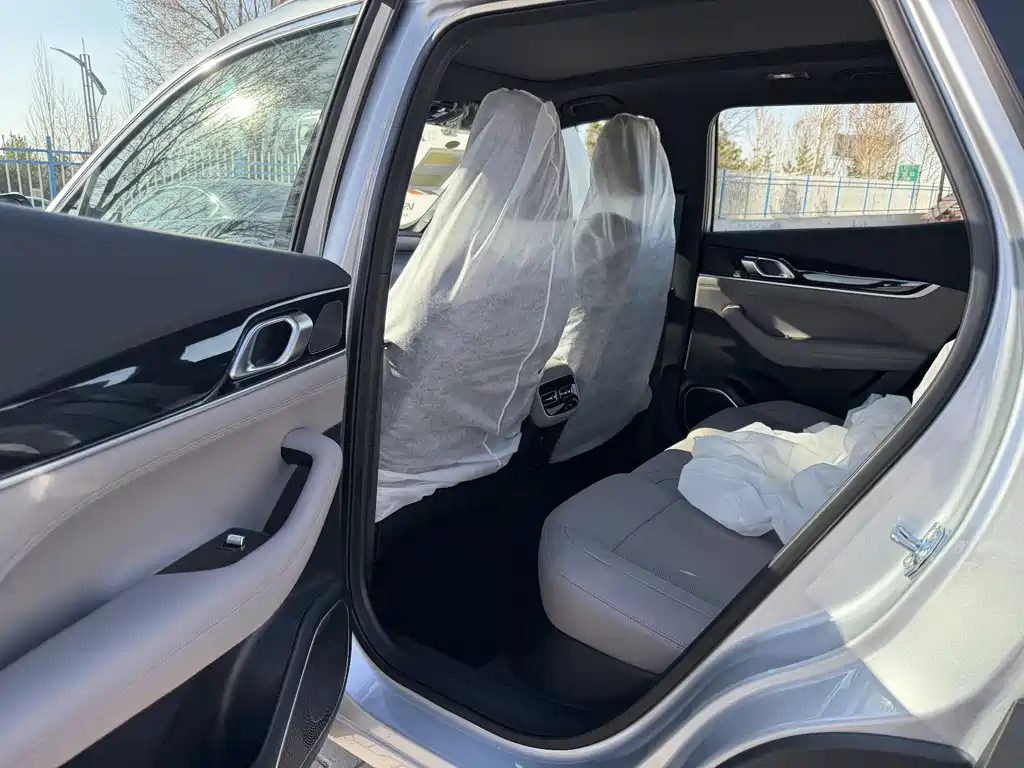 Geely Boyue L 2025 4th Generation 1.5TD DCT Qicheng