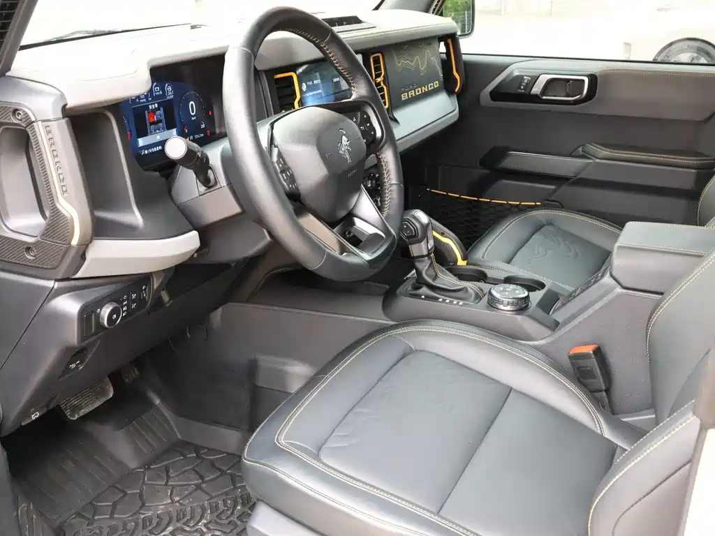 Ford Bronco 2024 2.3T Badlands