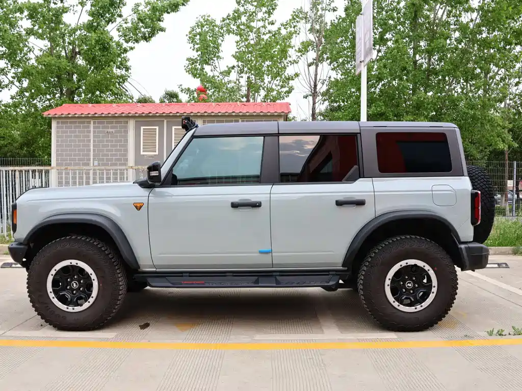 Ford Bronco 2024 2.3T Badlands