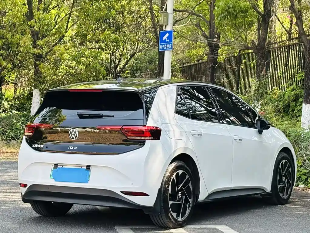 Volkswagen ID.3 2024 Outstanding Edition