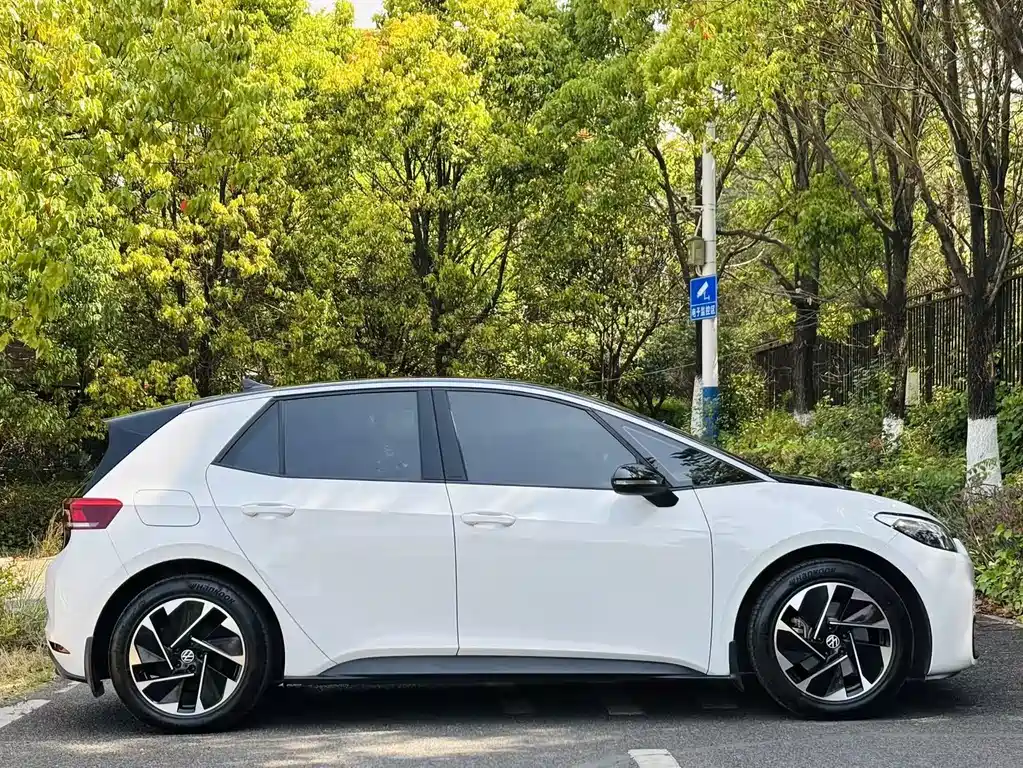 Volkswagen ID.3 2024 Outstanding Edition