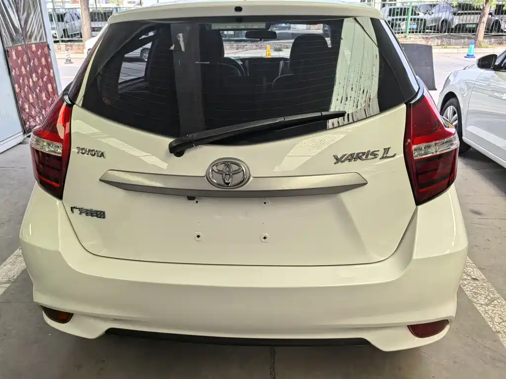 Yaris L 2016 Facelift 1.5E CVT