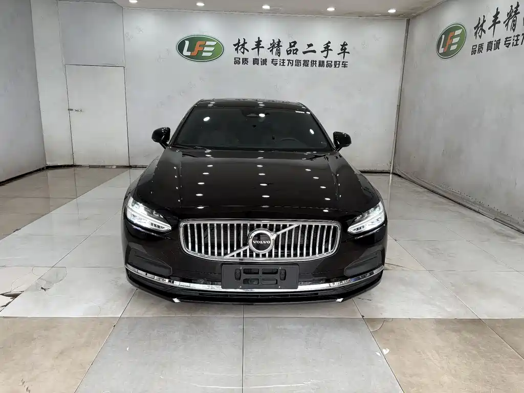 Volvo S90 2025 B5 Inscription