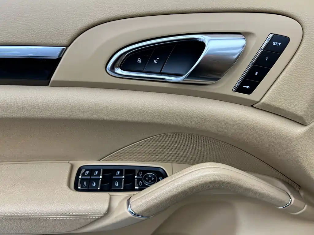 Porsche Cayenne 2016 3.0T