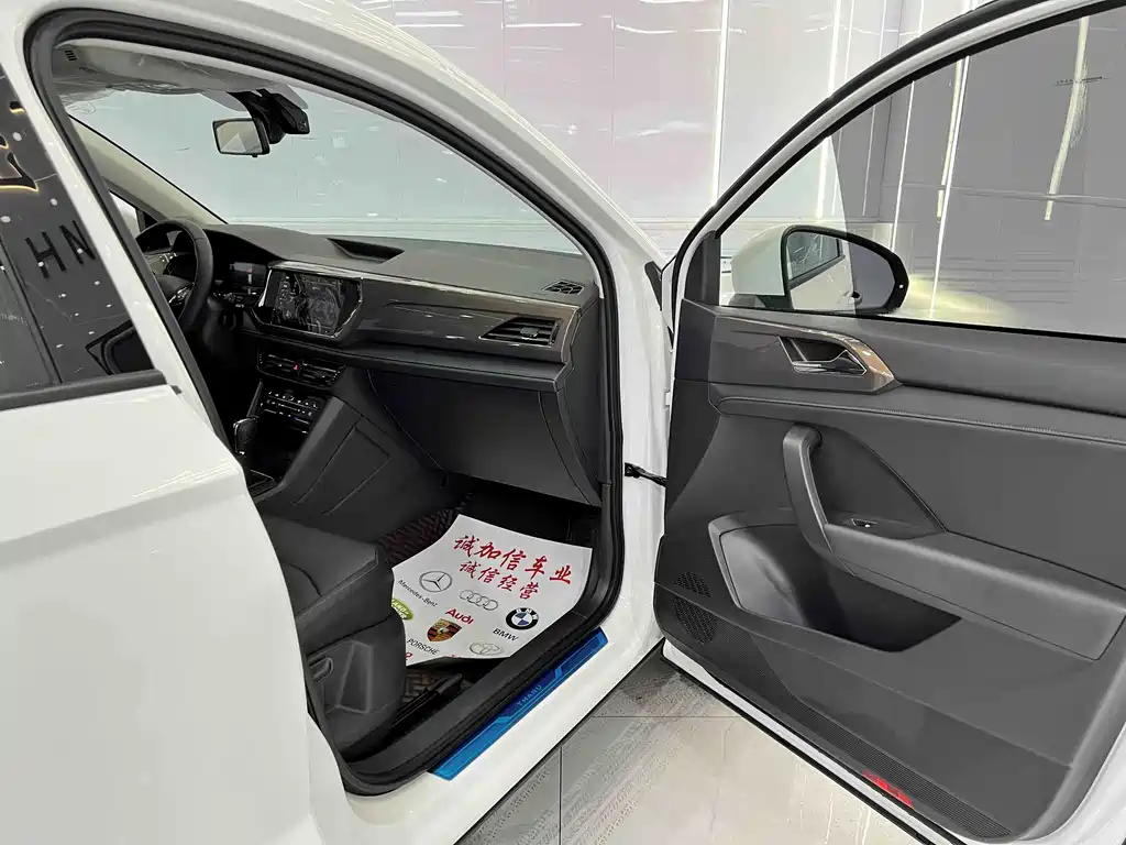 Volkswagen Tharu 2022 280TSI 2WD Luxury Edition