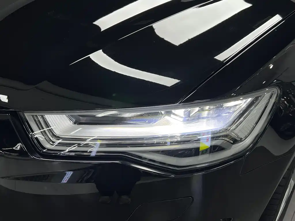 Audi A6L 2018 30th Anniversary Edition 35 TFSI Fashion Trim
