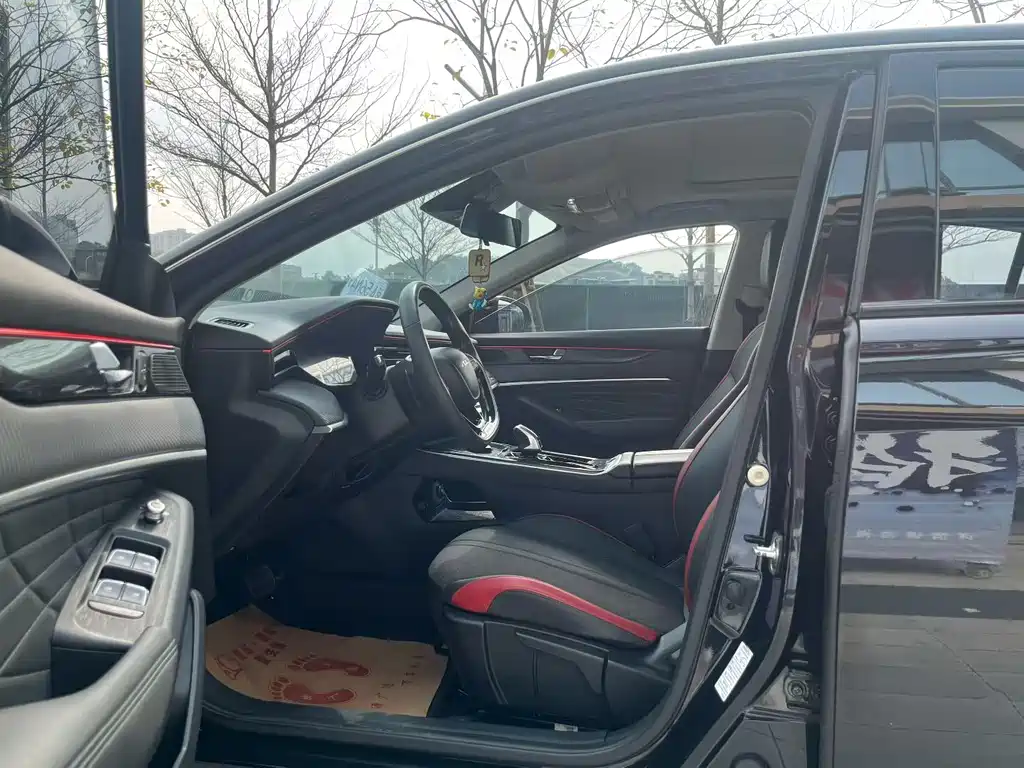 Dongfeng Aeolus Yixuan MAX 2021 1.5T Super Stylish Dad Edition