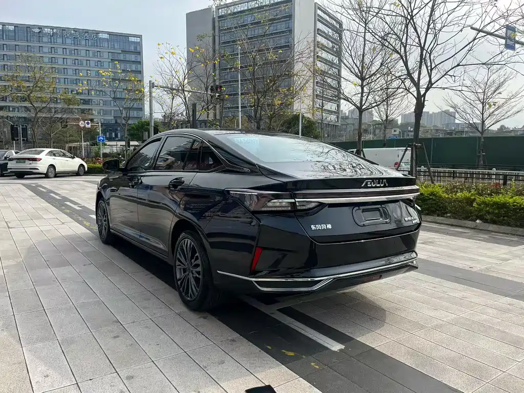 Dongfeng Aeolus Yixuan MAX 2021 1.5T Super Stylish Dad Edition