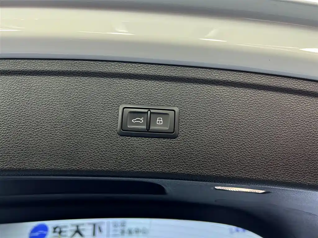 Audi Q5L 2020 45 TFSI Exclusive Elegance