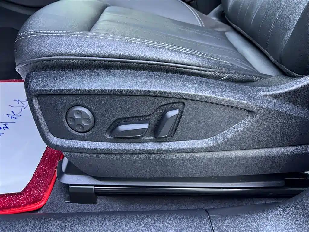 Audi Q5L 2020 45 TFSI Exclusive Elegance