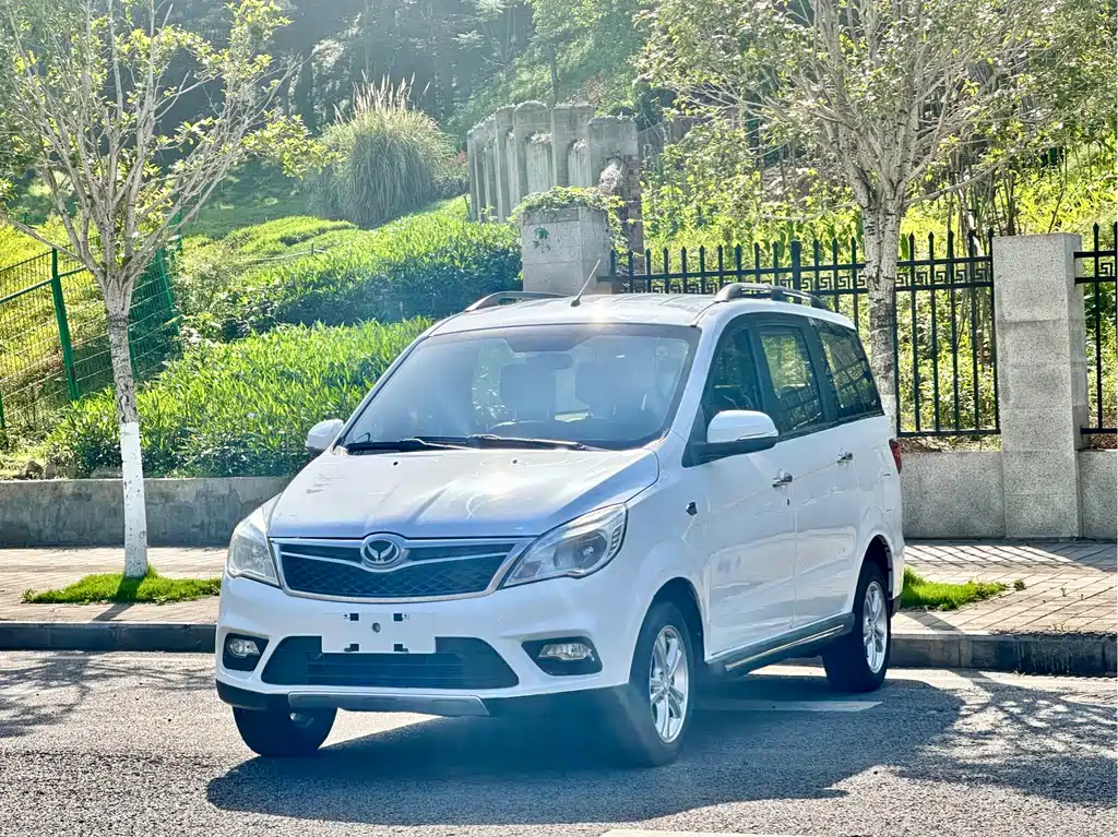 BAIC Huansu H2 2015 1.5L AMT Luxury BJ415C