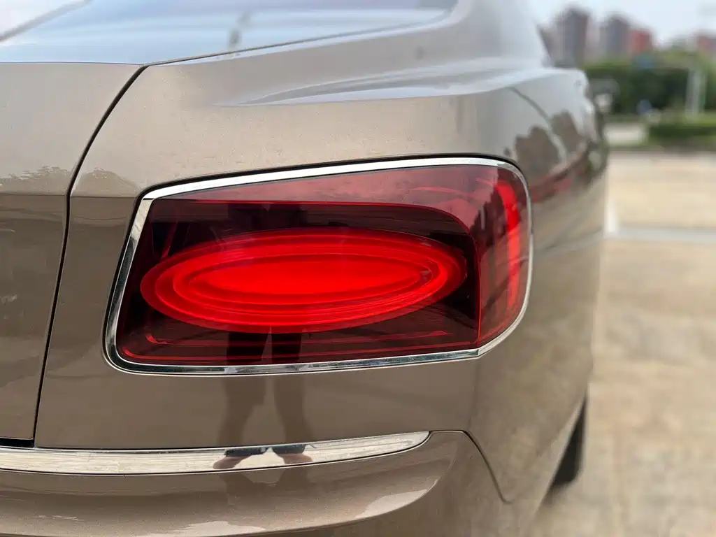 Bentley Flying Spur 2017 4.0T V8 S Standard Edition