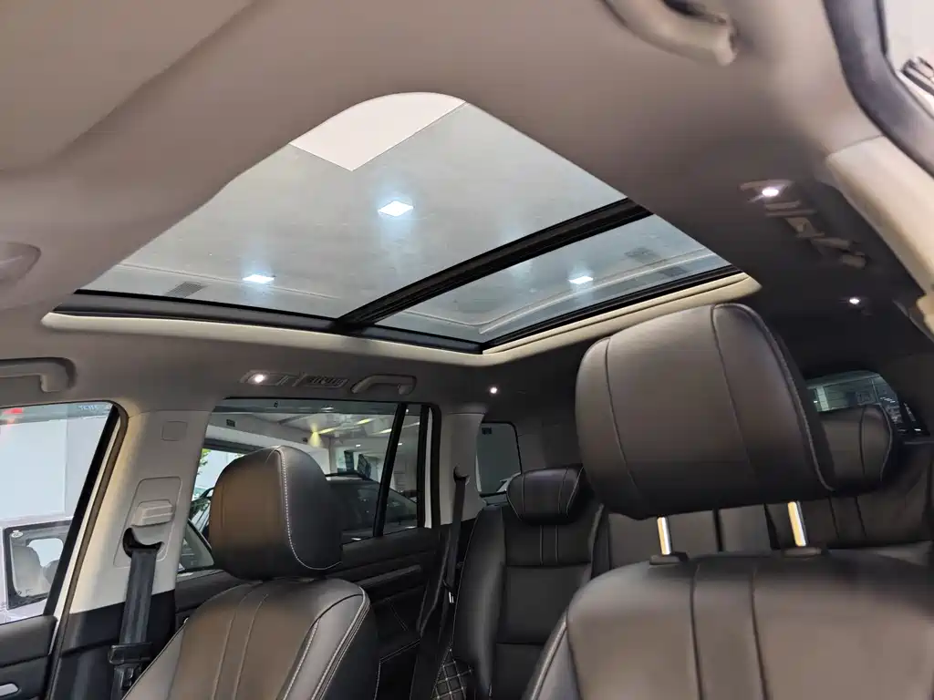 GAC Trumpchi GS8 2020 390T FWD Luxury Smart Connect Edition (7-Seater)