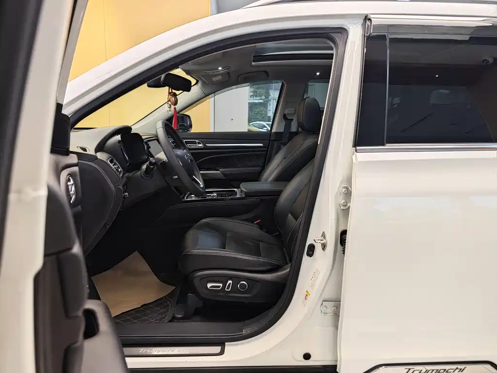 GAC Trumpchi GS8 2020 390T FWD Luxury Smart Connect Edition (7-Seater)