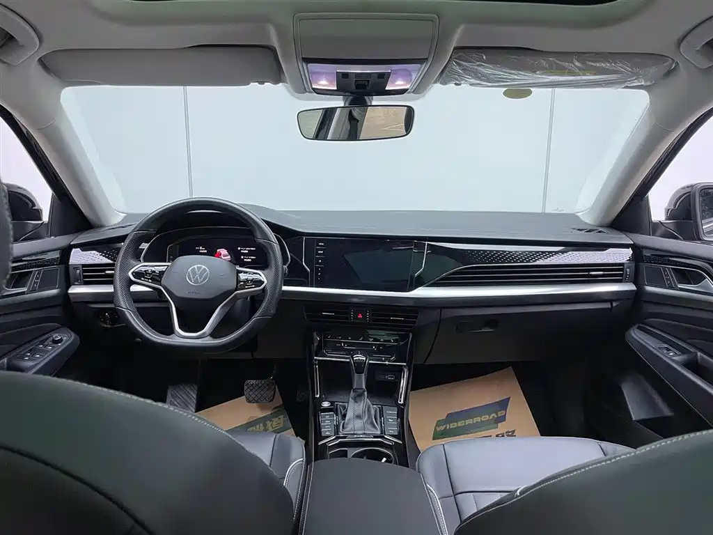 Volkswagen Passat PHEV 2023 430PHEV Hybrid Elite Edition