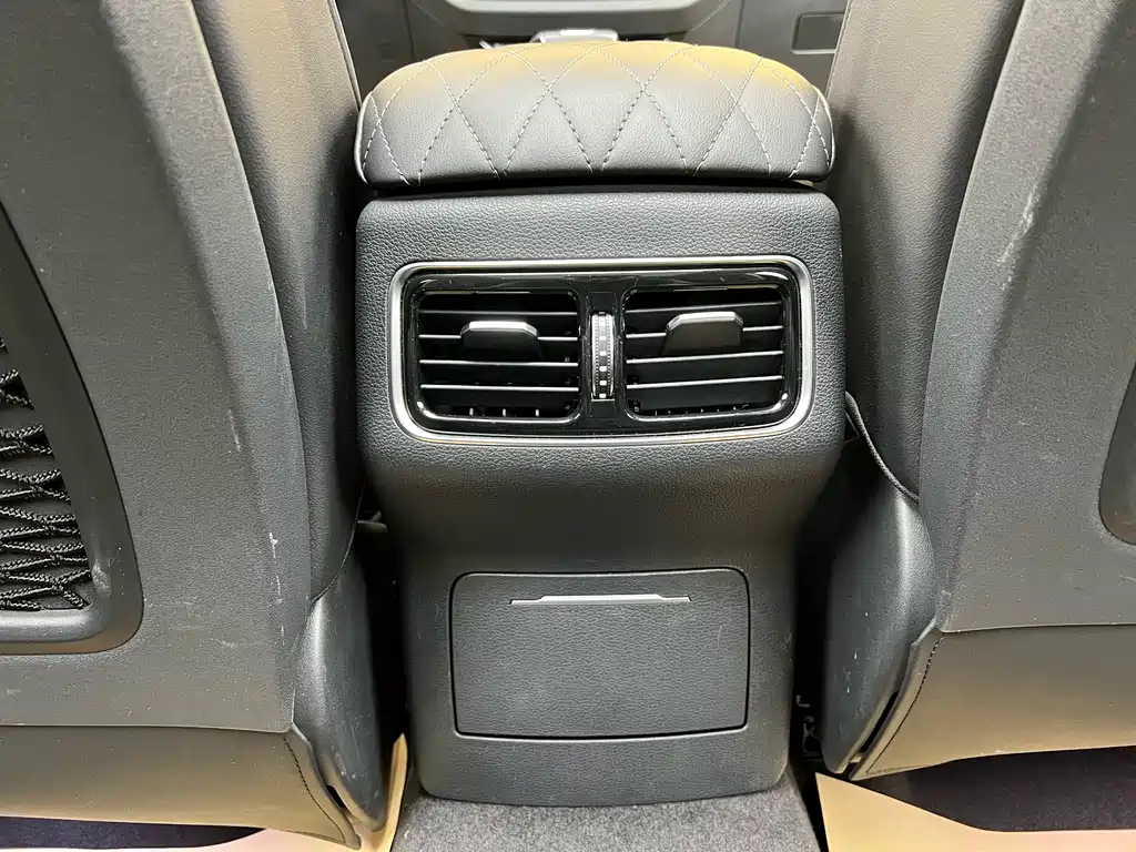 Hongqi HS5 2022 2.0T Zhilian Qixiang Edition