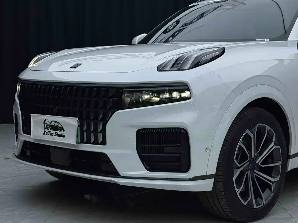 Lynk & Co 09 EM-P 2023 2.0TD EM-P Long Range Edition PM 7-Seater