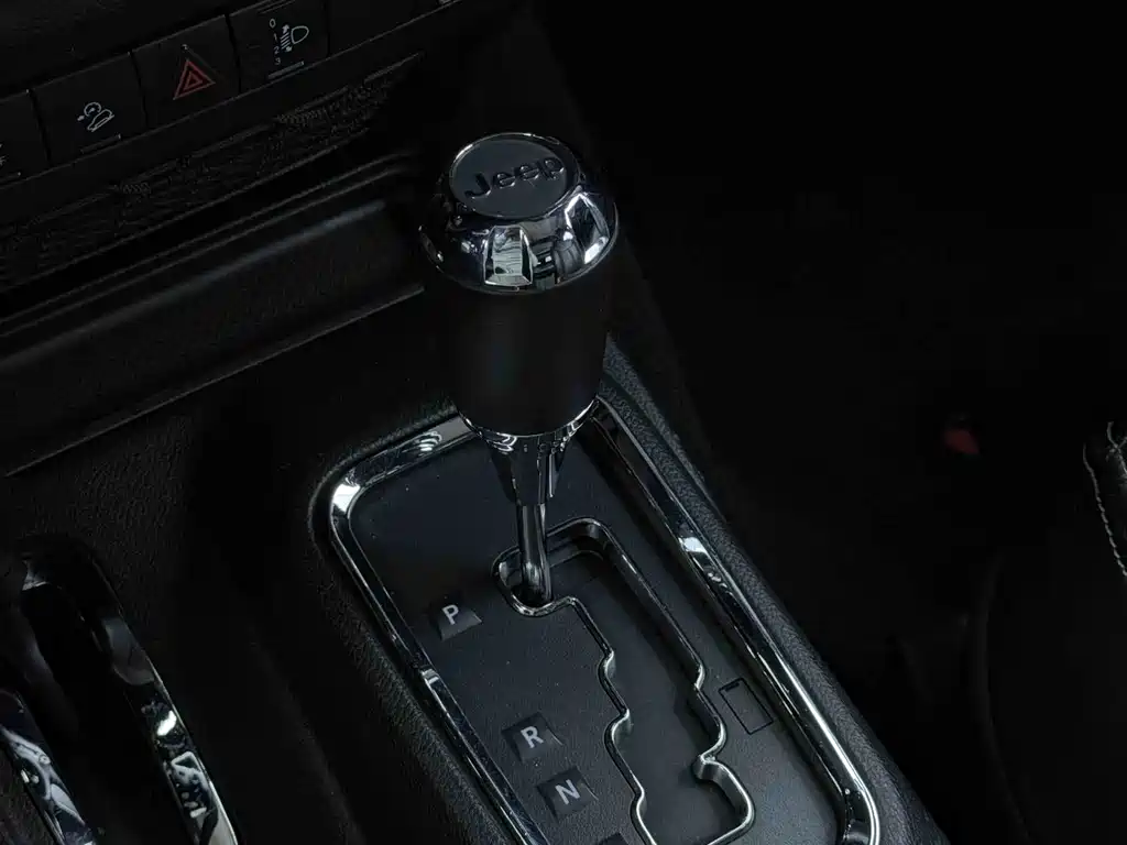 Jeep Wrangler 2017 3.0L Sahara Four-Door