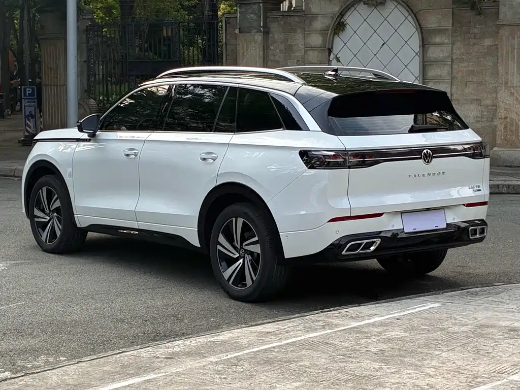 Volkswagen Tavendor 2023 380TSI AWD R-Line Edition