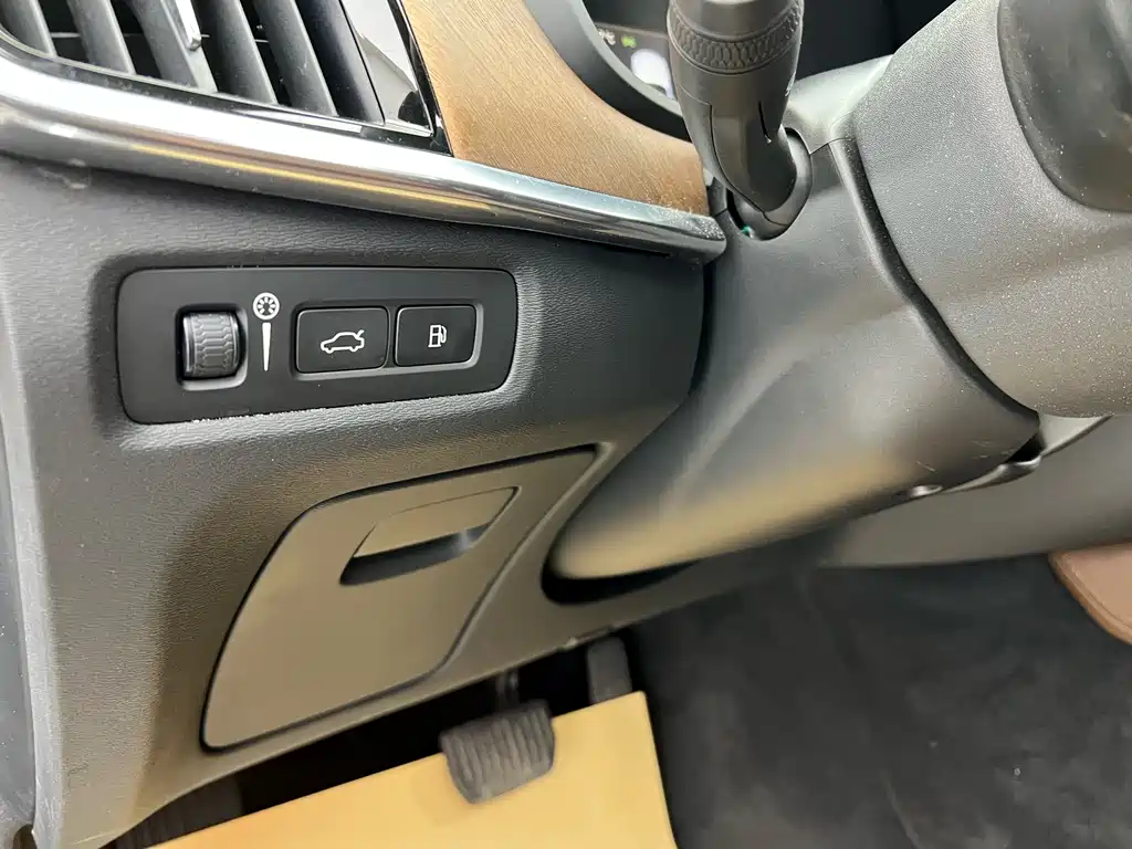 Volvo S90 Recharge 2020 T8 E-Drive Hybrid Inscription Luxury Edition