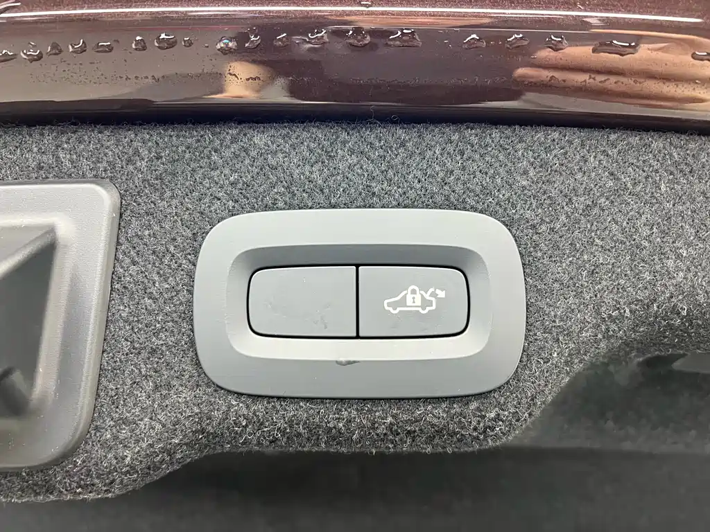 Volvo S90 Recharge 2020 T8 E-Drive Hybrid Inscription Luxury Edition
