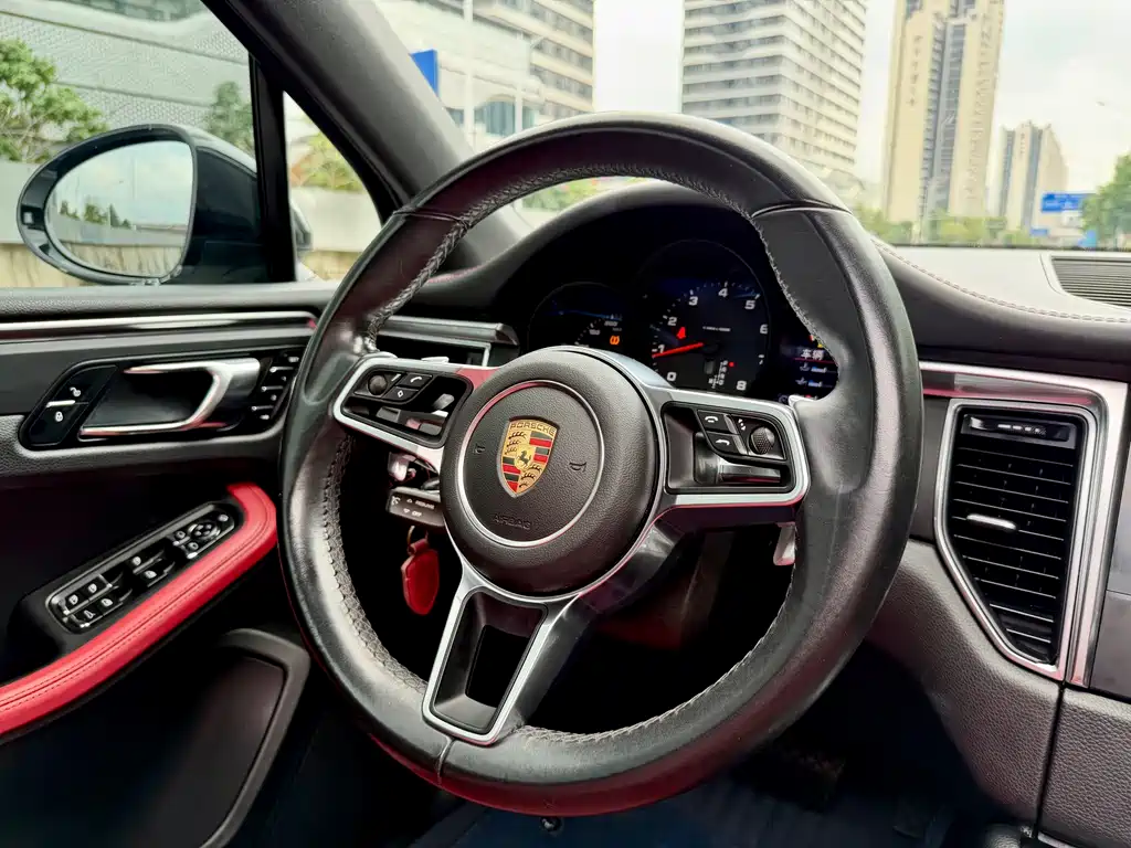 Porsche Macan 2017 2.0T