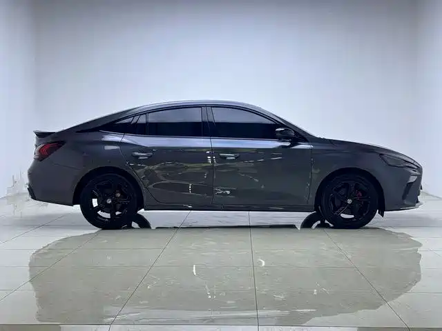 MG5 Scorpio 2022 1.5T Trophy Sports Flagship Edition