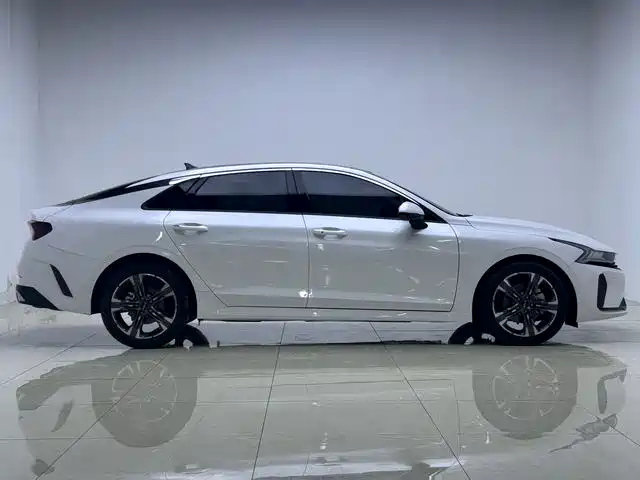 Kia K5 2025 1.5T Prestige Edition