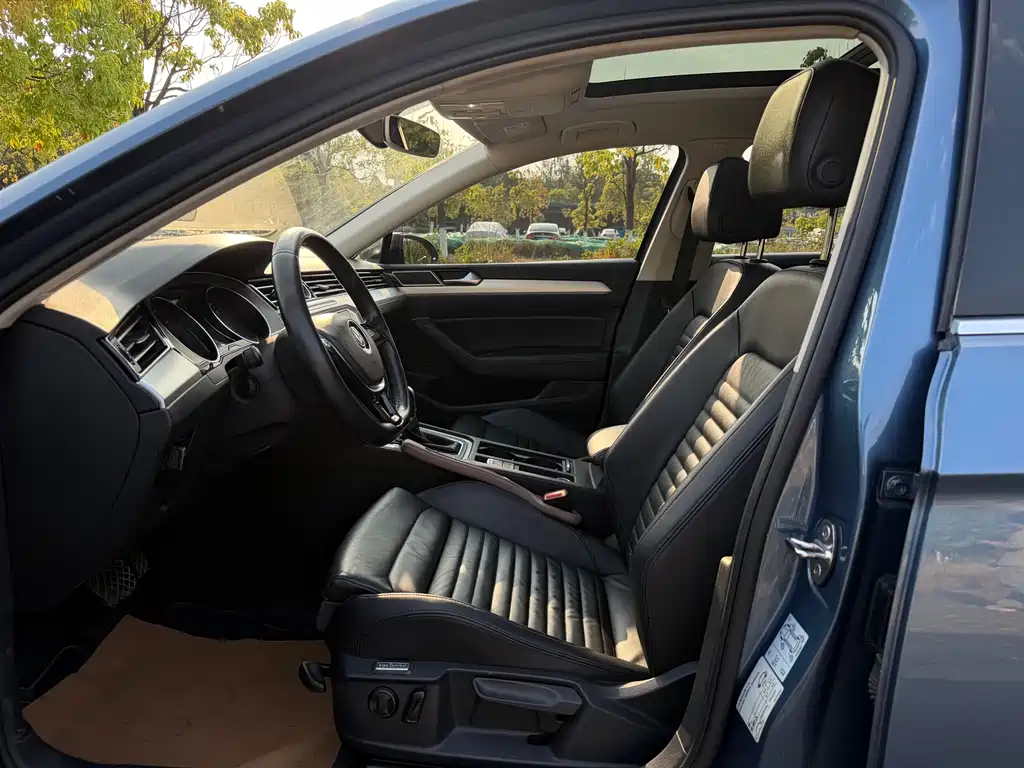 Volkswagen Passat Alltrack 2018 380TSI FWD Comfort