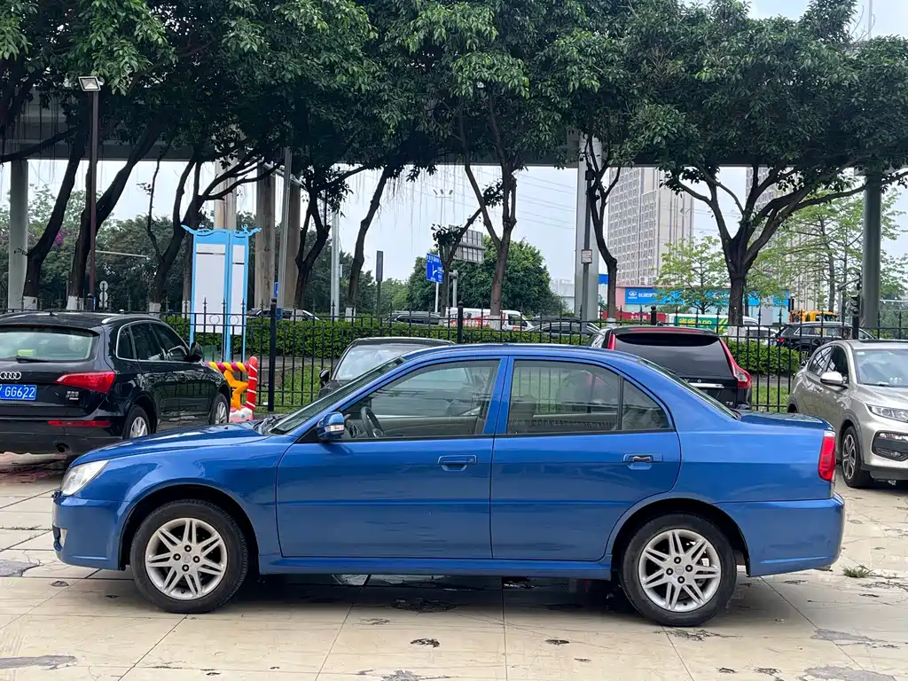 V3 Lingyue 2010 1.5L CVT Flagship Edition
