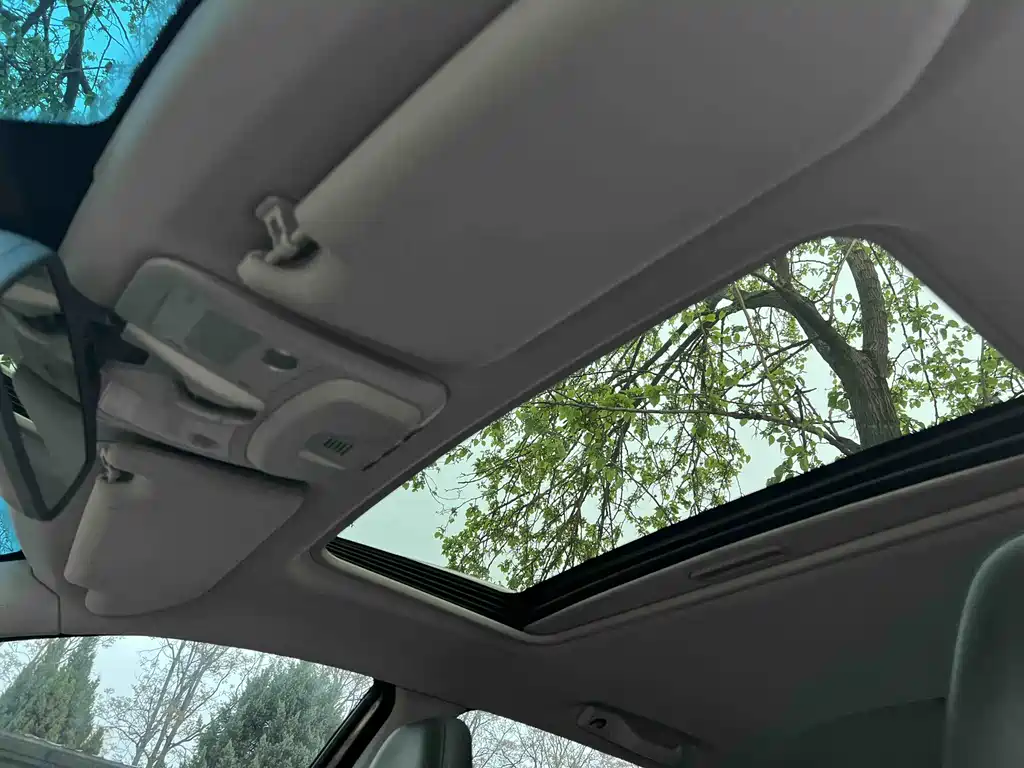 Volvo XC90 2013 2.5T T5 Luxury Upgrade Edition