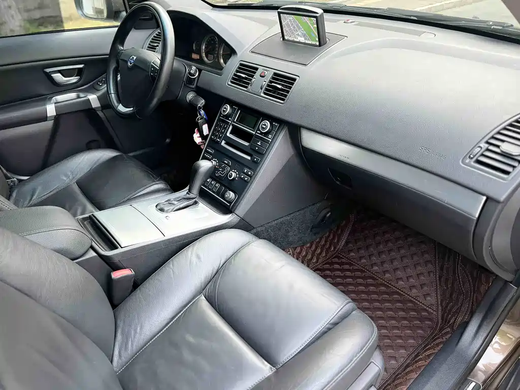 Volvo XC90 2013 2.5T T5 Luxury Upgrade Edition
