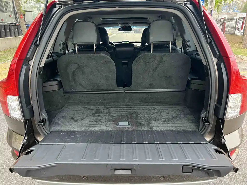 Volvo XC90 2013 2.5T T5 Luxury Upgrade Edition